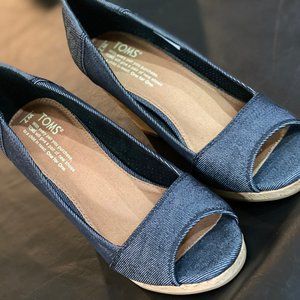 Toms Wedges
